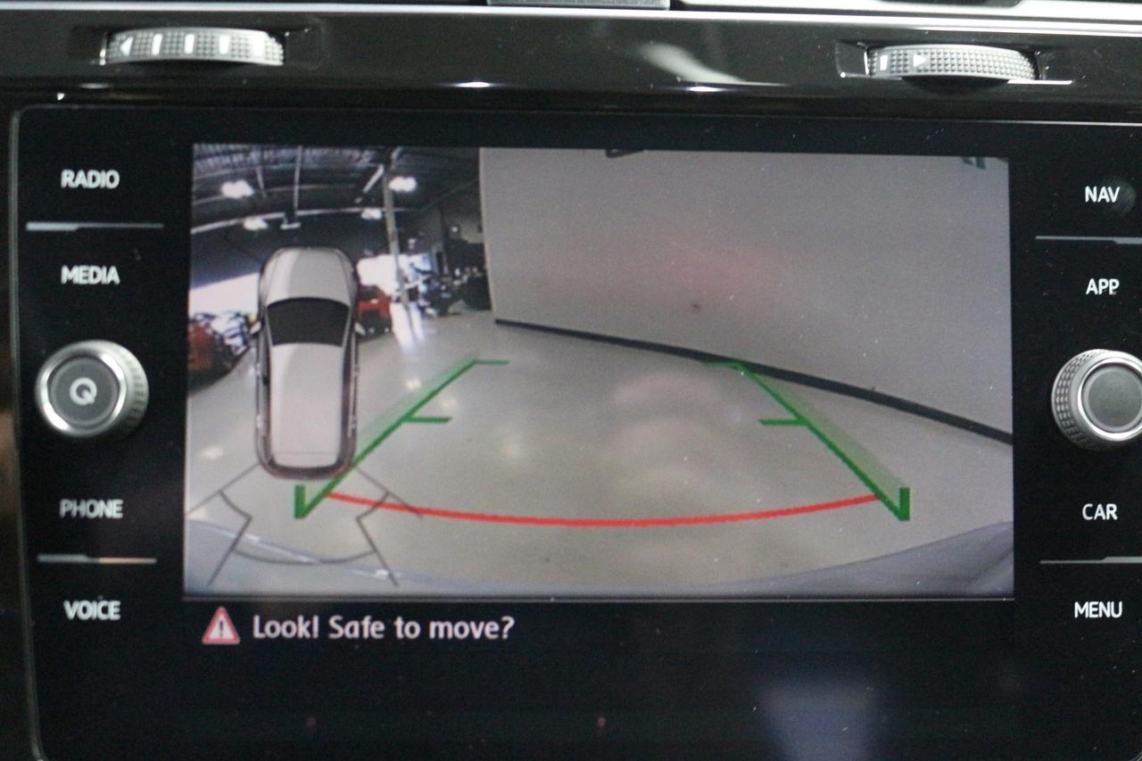 2018 Volkswagen Golf GTI AUTOBAHAN NAVI REAR VIEW CAMERA FENDER SOUND Photo