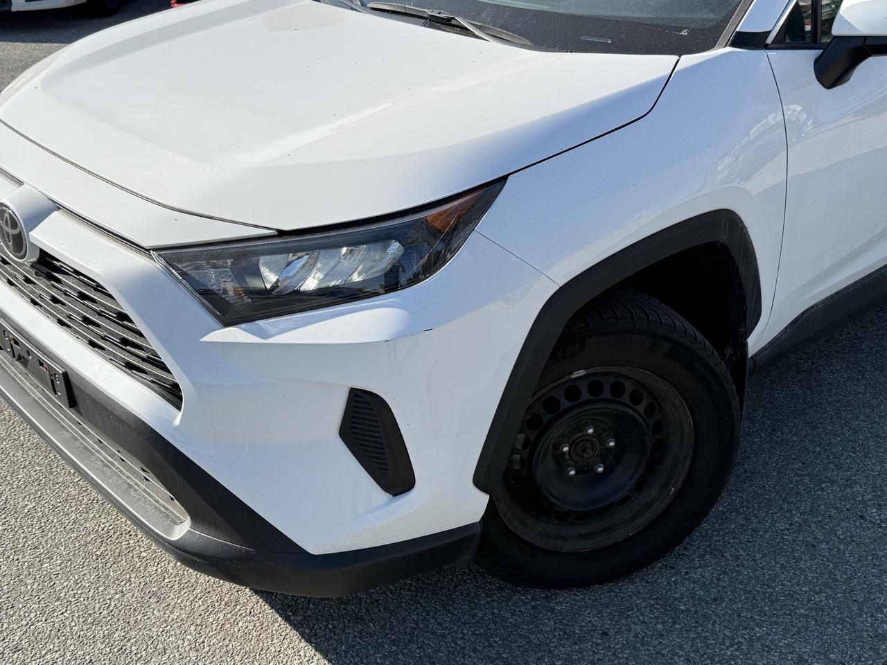 2022 Toyota RAV4 LE l AWD l 2.5L l 4Cyl l Eco Vehicle Photo2