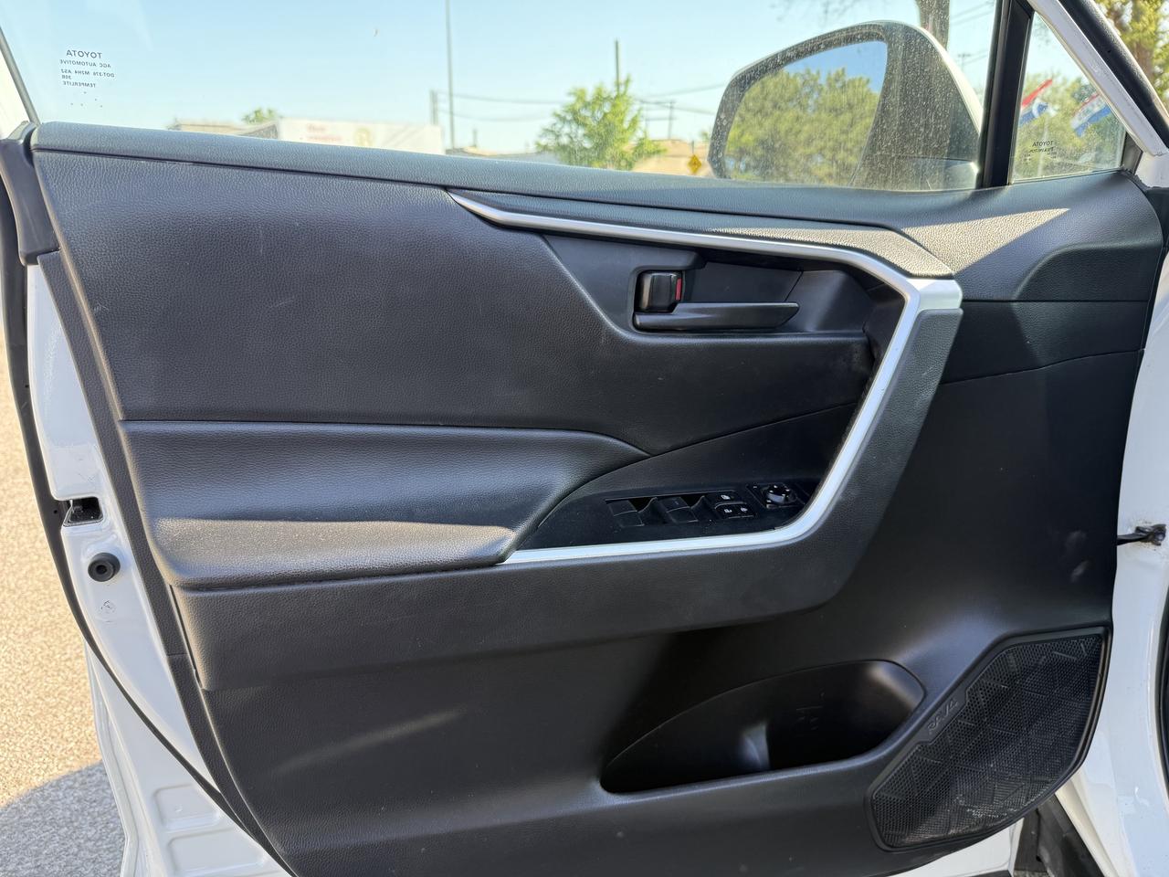 2022 Toyota RAV4 LE l AWD l 2.5L l 4Cyl l Eco Vehicle Photo