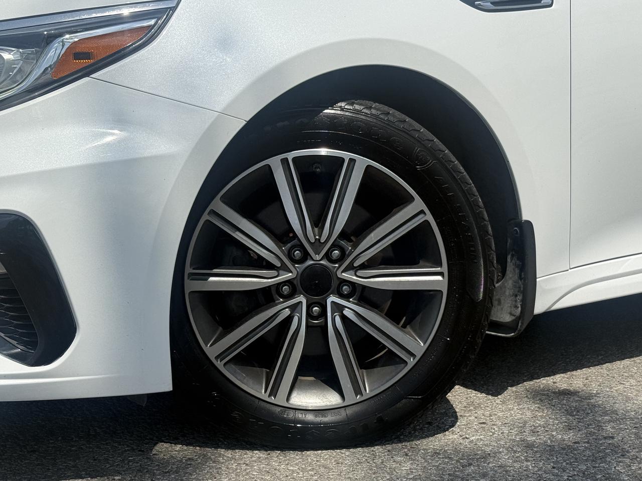 2019 Kia Optima EX l Tech l FWD l Auto l 2.4L l 4Cyl l Carplay Photo3
