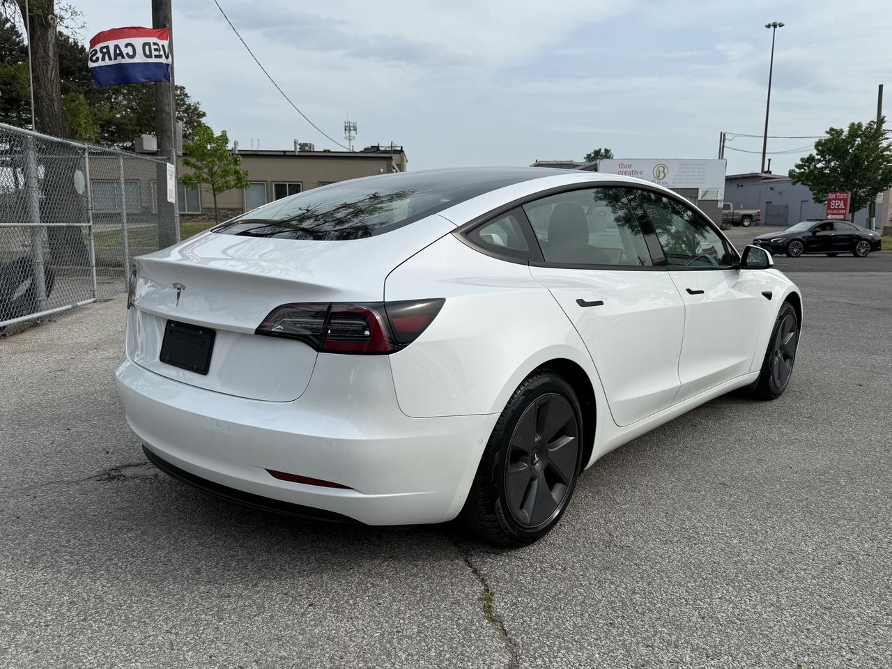 2022 Tesla Model 3 RWD l LFP l Tesla Warranty l TACC Included Photo