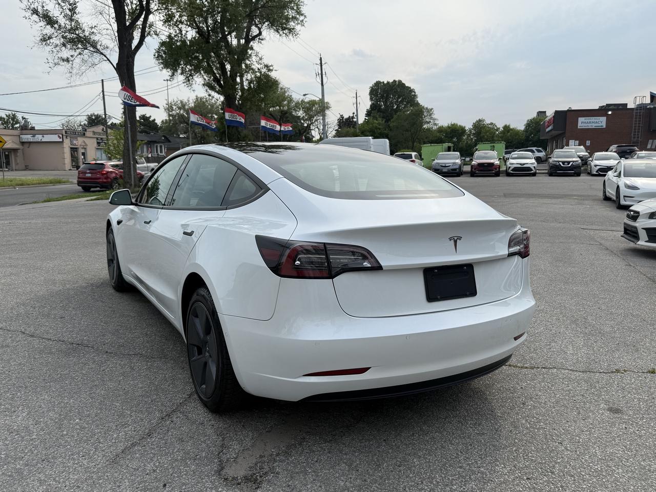 2022 Tesla Model 3 RWD l LFP l Tesla Warranty l TACC Included Photo
