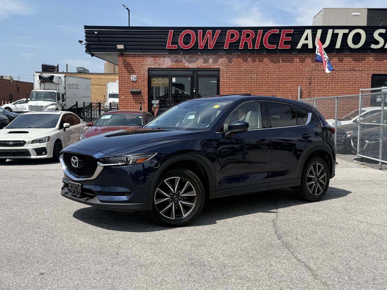 2017 Mazda CX-5 GT l AWD l 2.5i Skyactiv l 4Cyl l BSM l LDW Photo