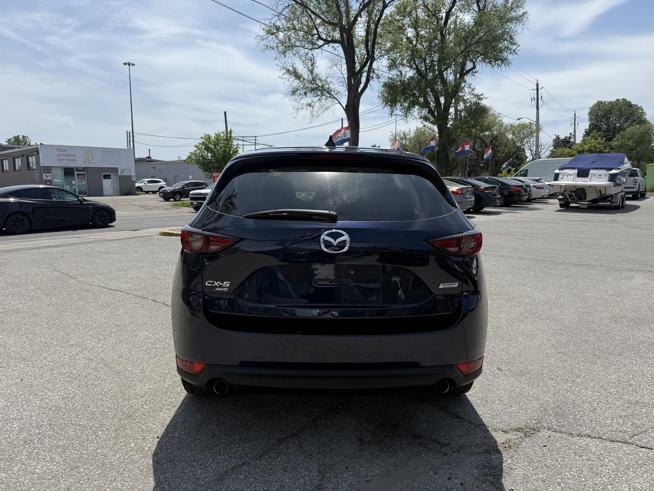 2017 Mazda CX-5 GT l AWD l 2.5i Skyactiv l 4Cyl l BSM l LDW Photo