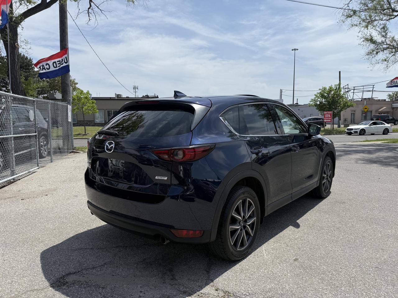 2017 Mazda CX-5 GT l AWD l 2.5i Skyactiv l 4Cyl l BSM l LDW Photo