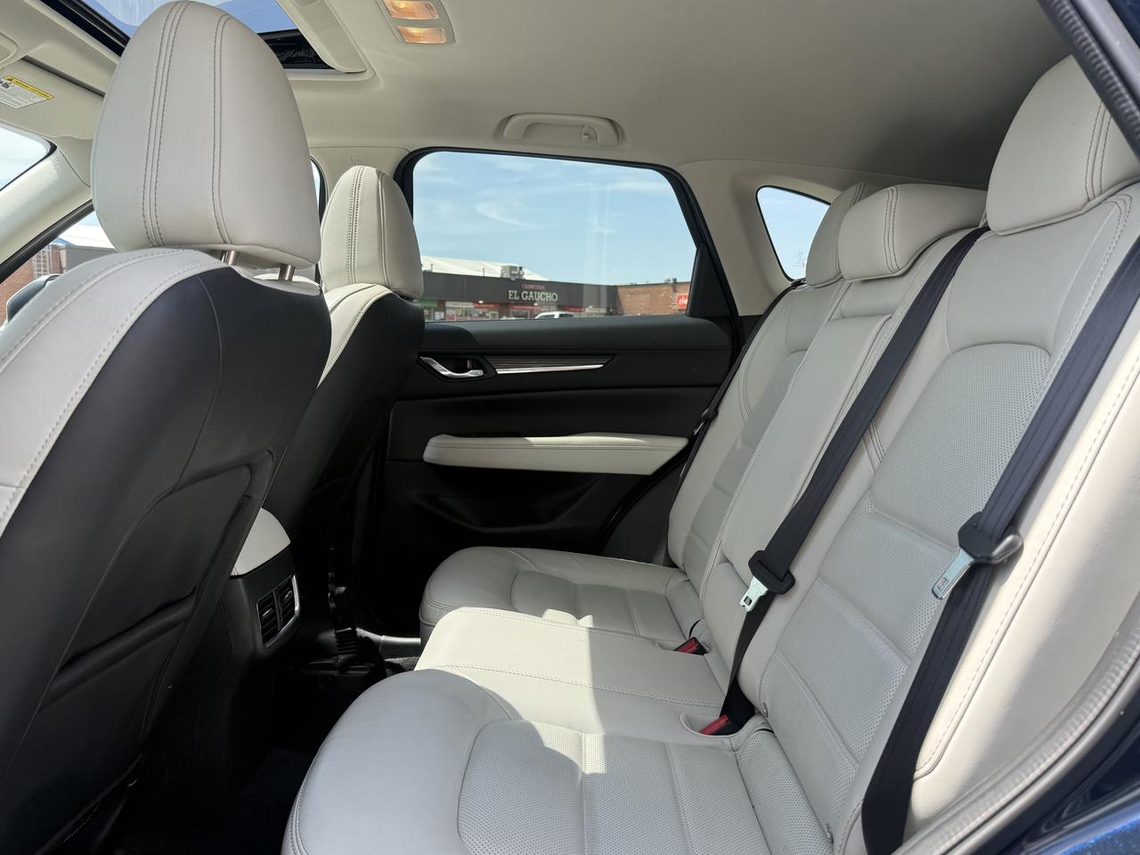 2017 Mazda CX-5 GT l AWD l 2.5i Skyactiv l 4Cyl l BSM l LDW Photo