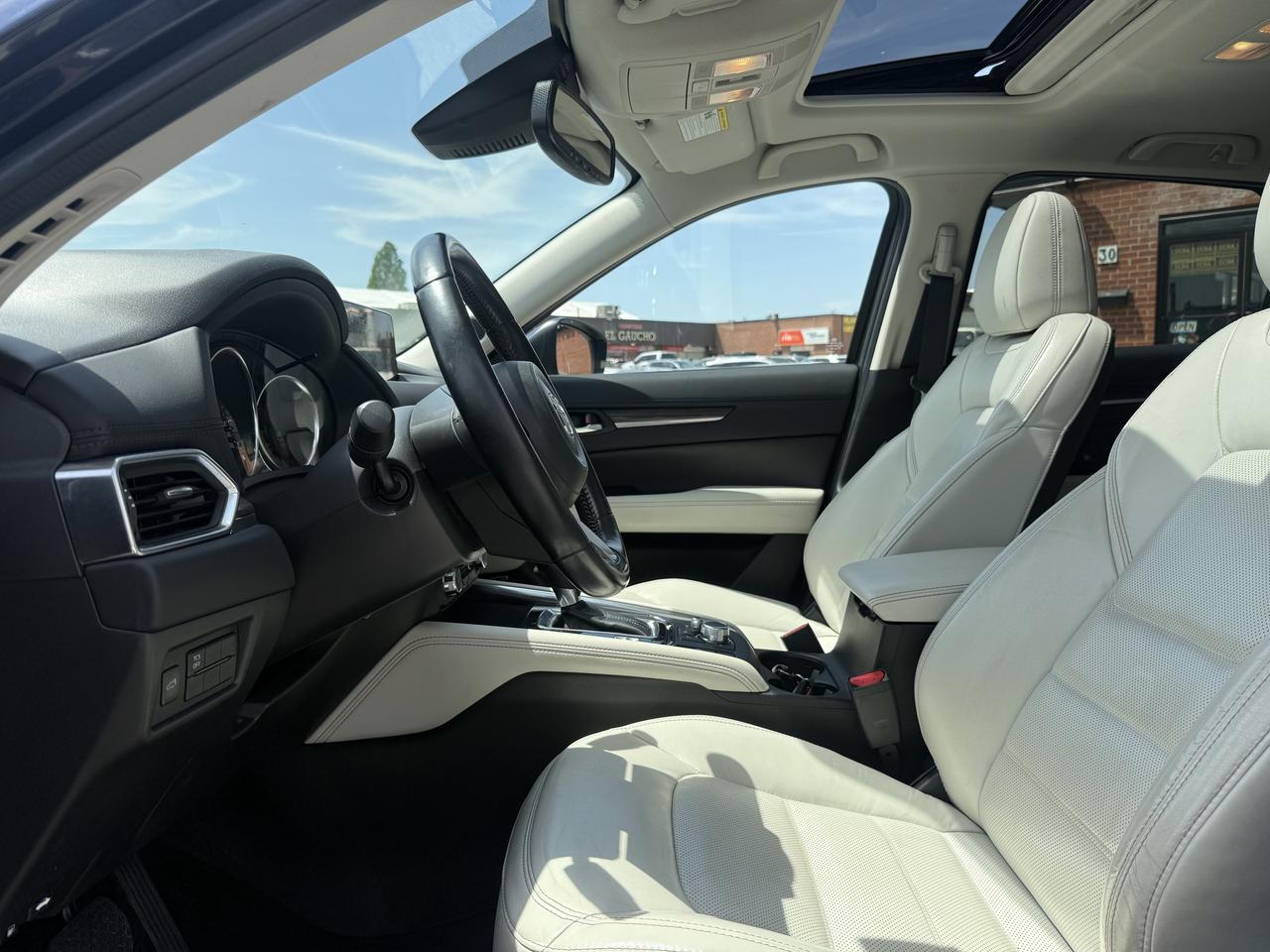 2017 Mazda CX-5 GT l AWD l 2.5i Skyactiv l 4Cyl l BSM l LDW Photo