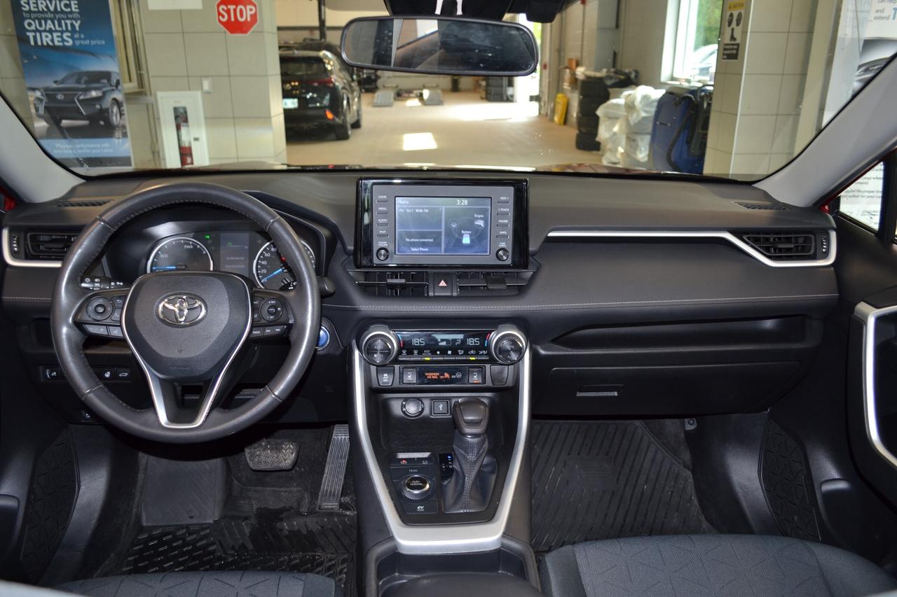 2021 Toyota RAV4 Hybrid XLE Photo