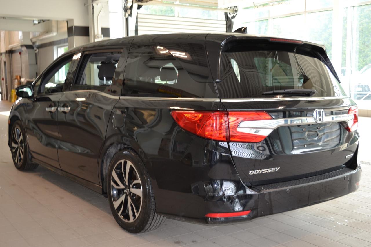 2019 Honda Odyssey Touring Photo