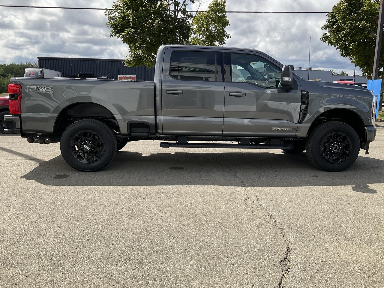 2026 Ford F-250 Super Duty SRW XLT Photo3