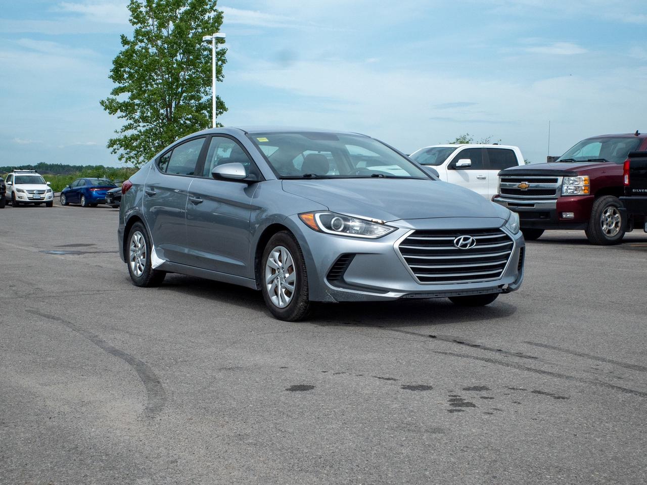 2017 Hyundai Elantra L- Fuel Efficiency 6L/100km Photo
