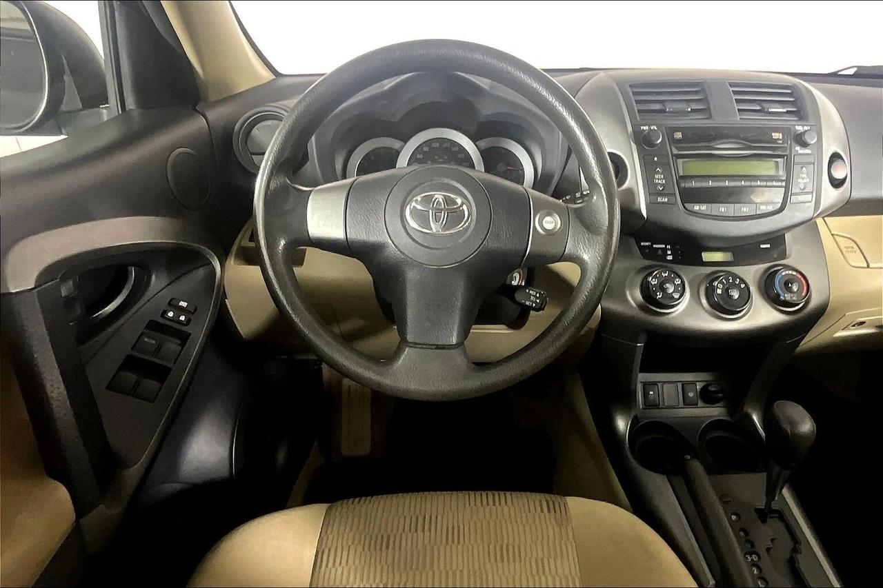 2011 Toyota RAV4 2WD 4dr I4 Base Photo4