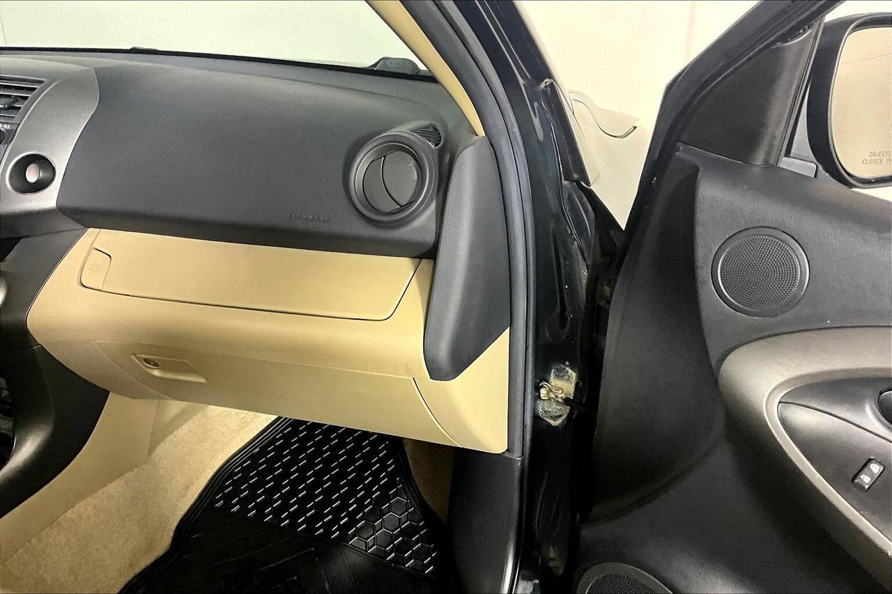 2011 Toyota RAV4 2WD 4dr I4 Base Photo