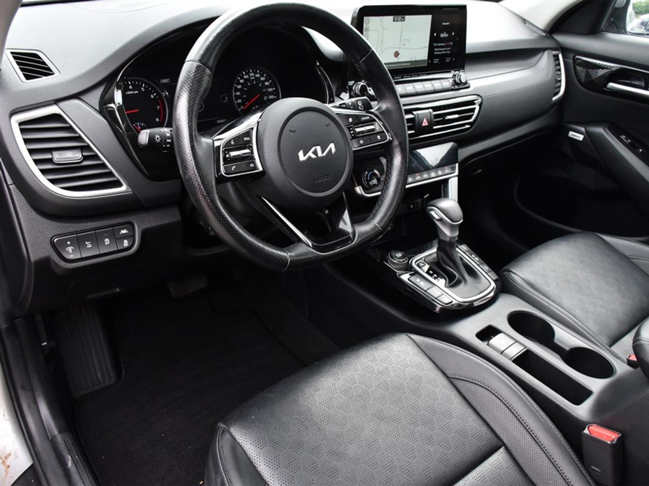 2023 Kia Seltos SX Turbo AWD w/Black Interior   Leather   Roof   N Photo
