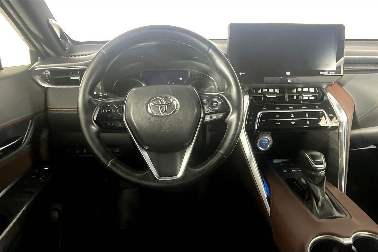 2021 Toyota Venza XLE AWD Photo