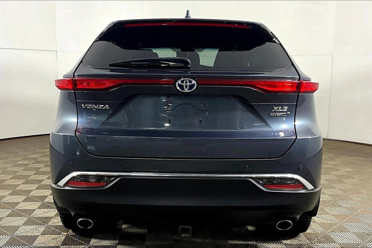 2021 Toyota Venza XLE AWD Photo3