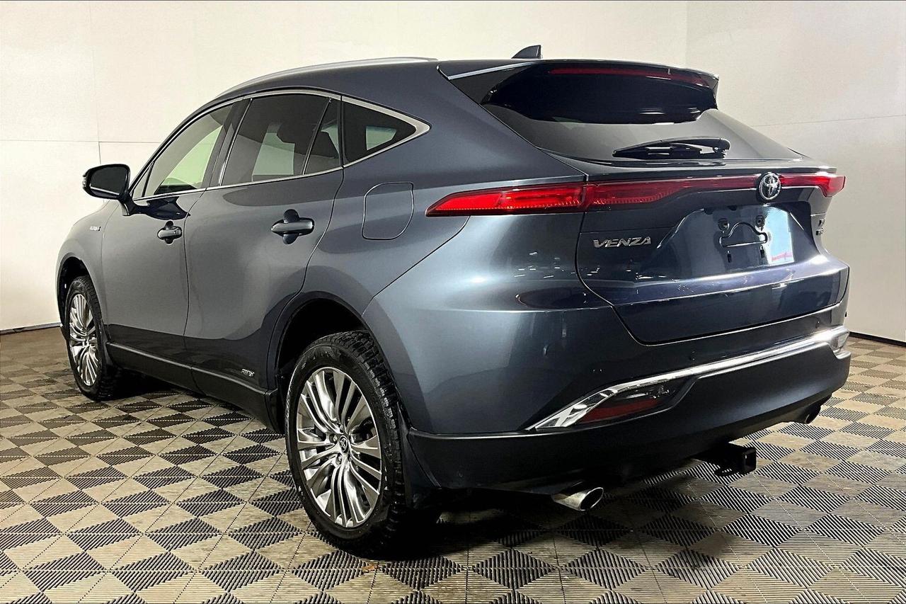 2021 Toyota Venza XLE AWD Photo