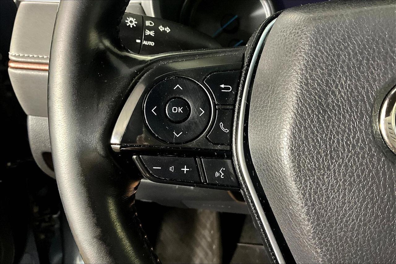 2021 Toyota Venza XLE AWD Photo