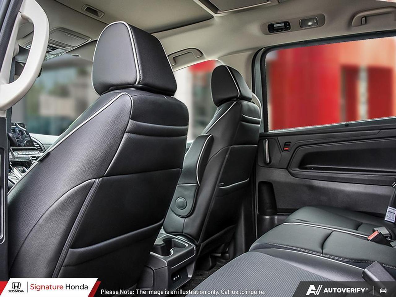 2025 Honda Odyssey Touring Photo