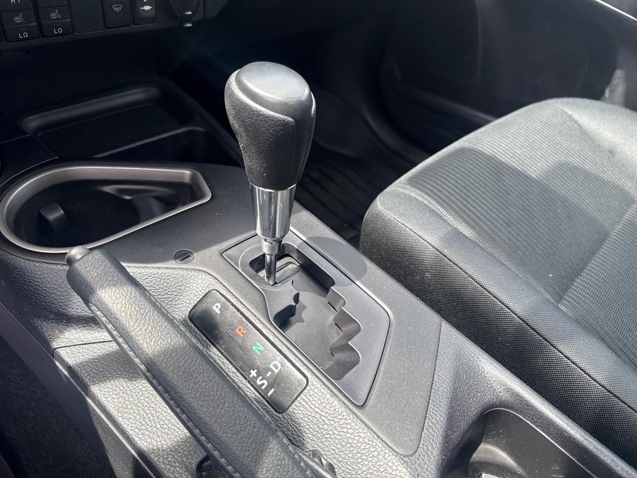 2017 Toyota RAV4 LE 4dr All-wheel Drive Photo