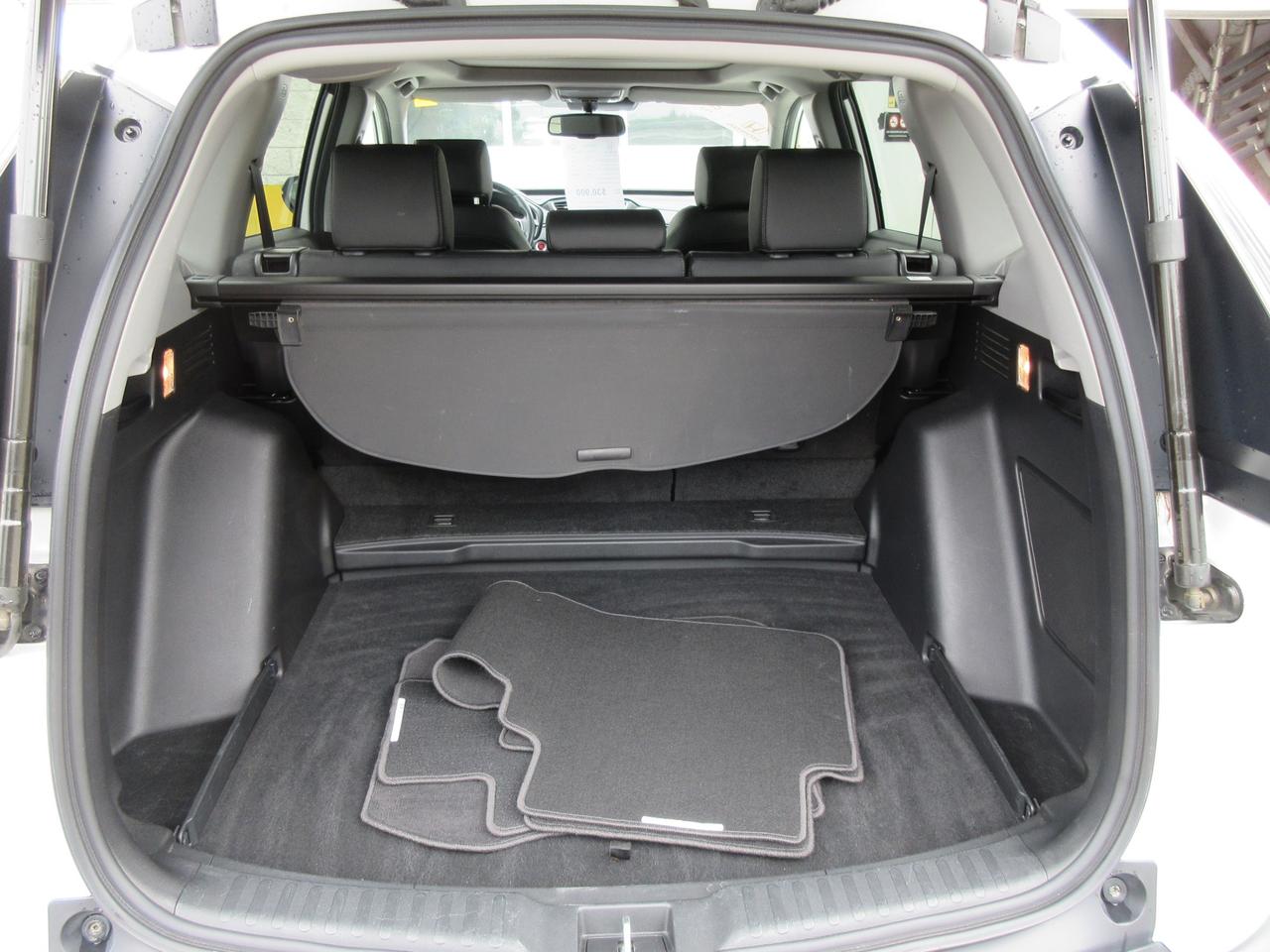 2022 Honda CR-V Touring 4dr All-wheel Drive Photo