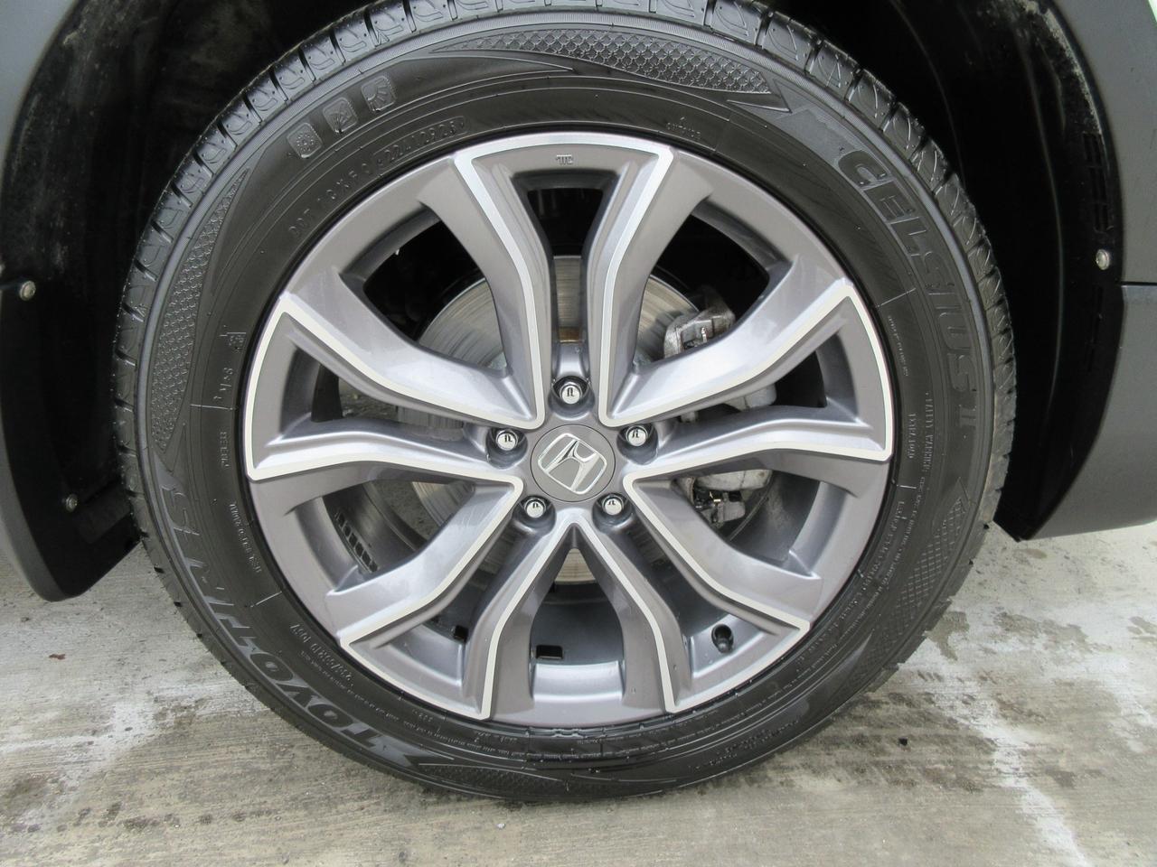 2022 Honda CR-V Touring 4dr All-wheel Drive Photo