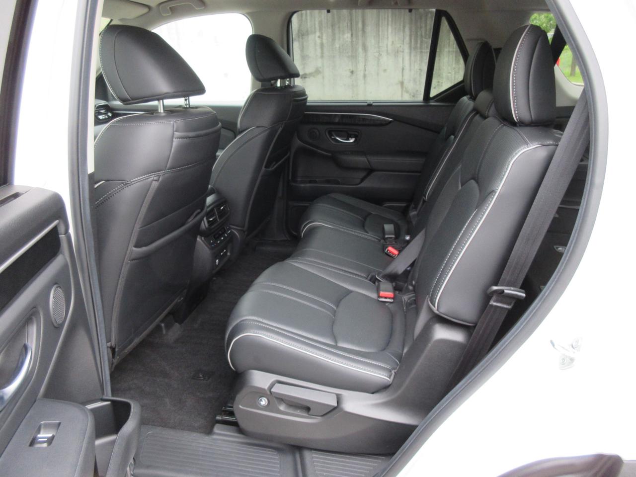 2025 Honda Pilot Touring 4dr All-Wheel Drive Photo