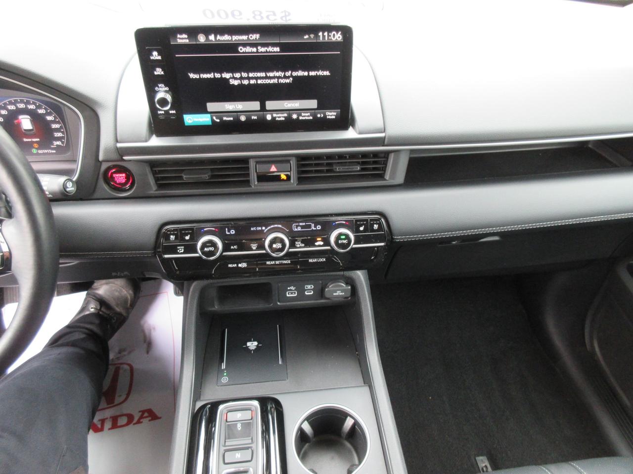 2025 Honda Pilot Touring 4dr All-Wheel Drive Photo