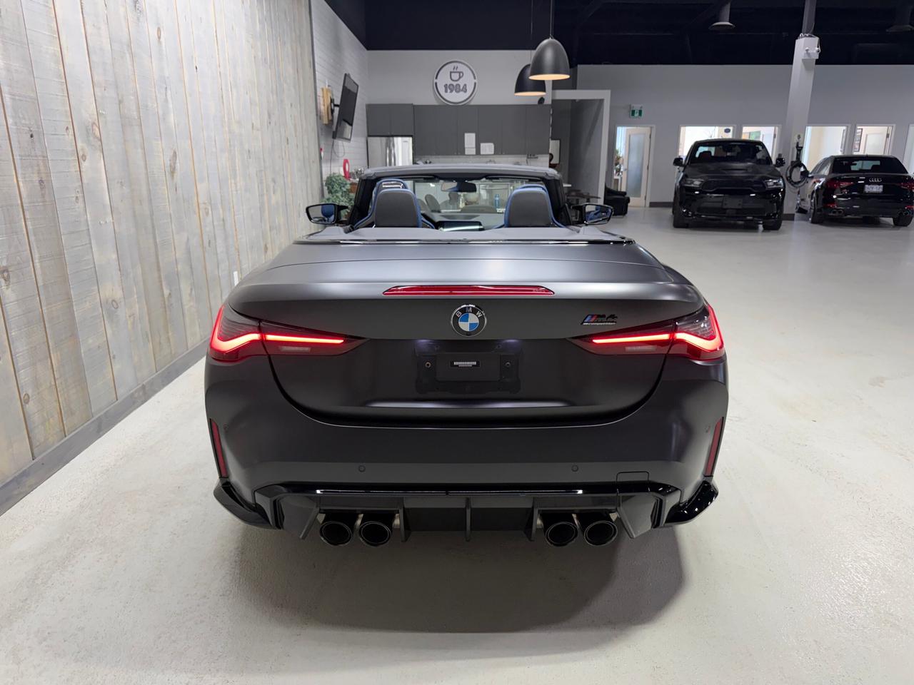 2022 BMW M4 COMPETITION M XDRIVE CABRIOLET CARBON BUCKETS Photo
