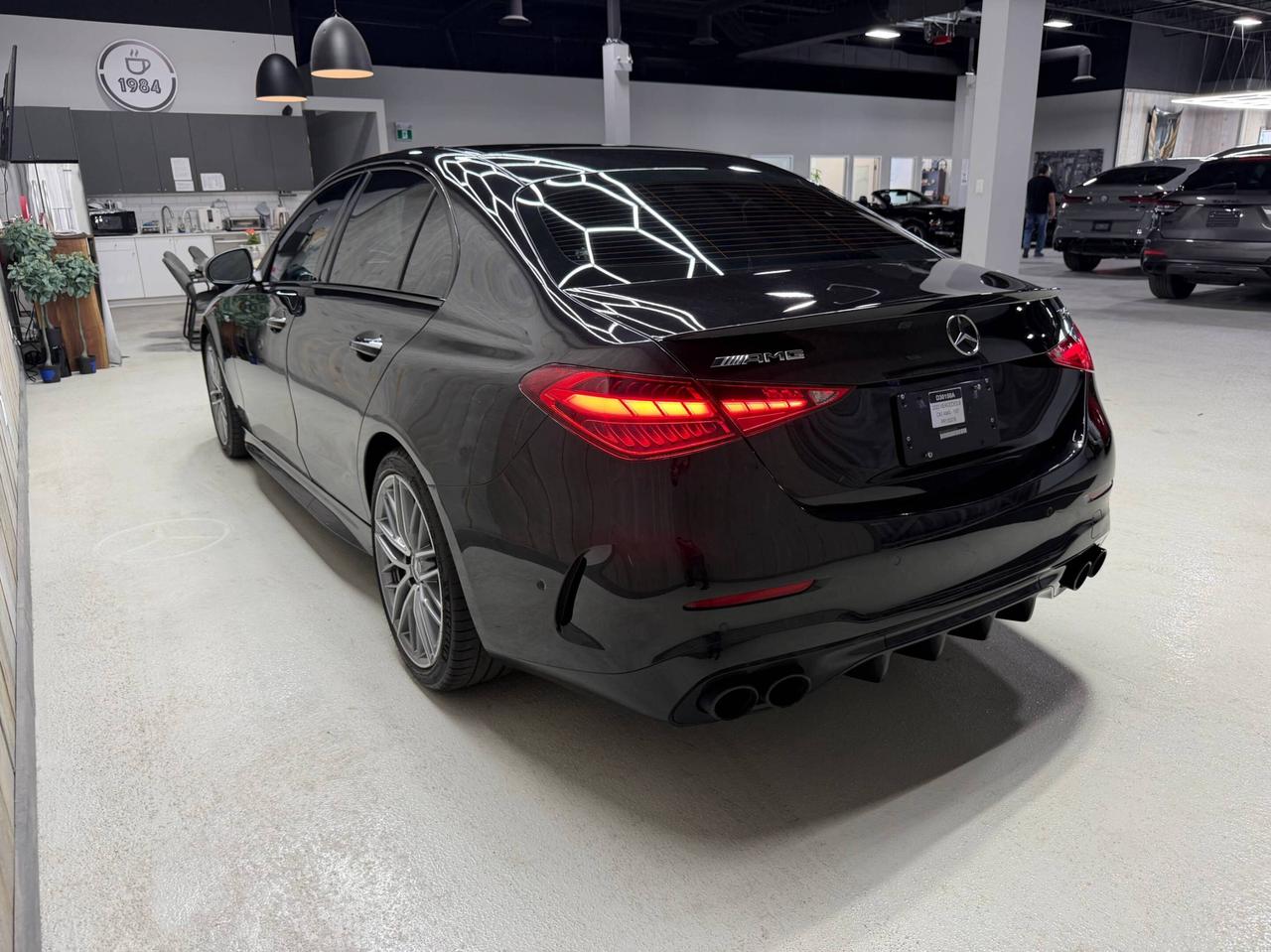 2023 Mercedes-Benz C-Class AMG C 43 4MATIC PINNACLE NIGHT 402HP Photo4