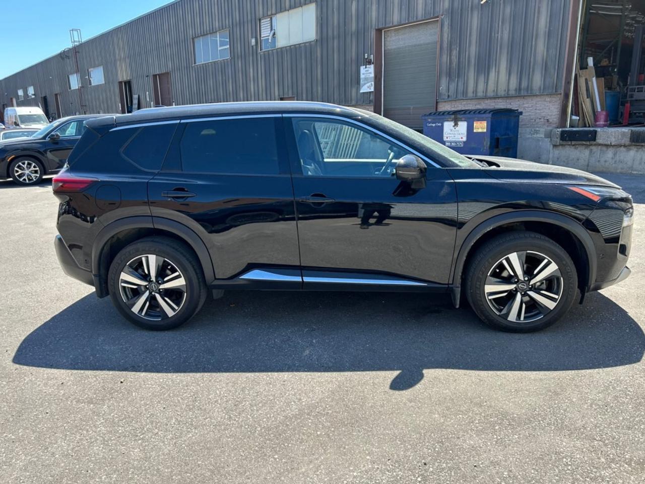 2023 Nissan Rogue Platinum Edition AWD   Low KMs   ProPILOT Assist Photo
