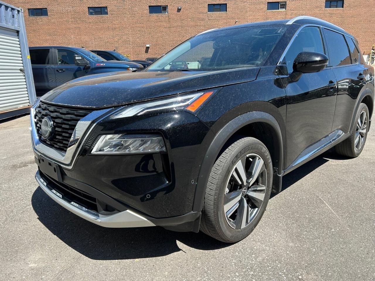 2023 Nissan Rogue Platinum Edition AWD   Low KMs   ProPILOT Assist Photo