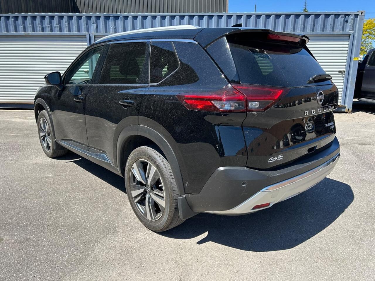 2023 Nissan Rogue Platinum Edition AWD   Low KMs   ProPILOT Assist Photo
