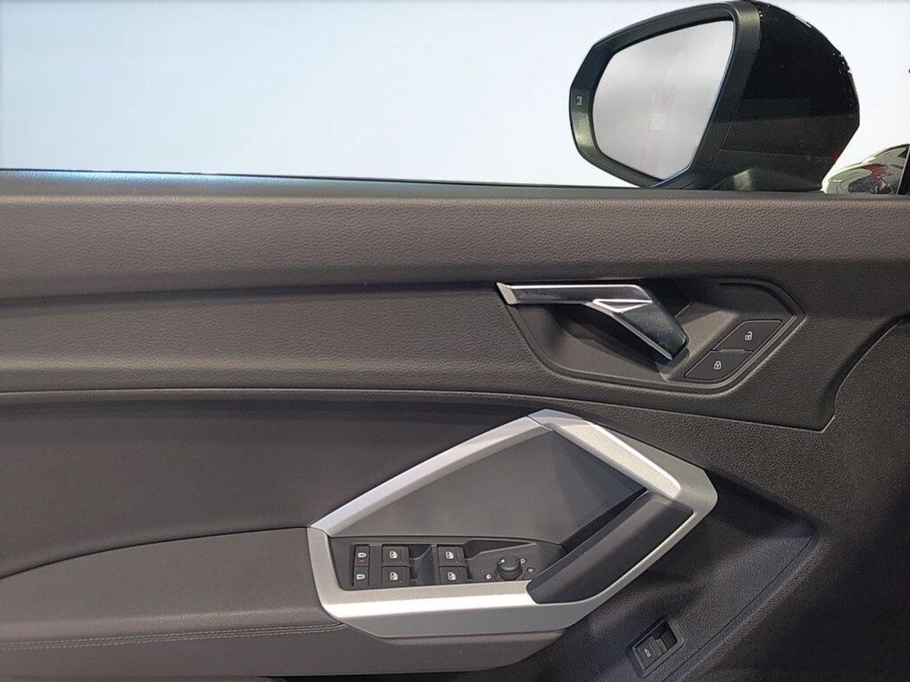 2022 Audi Q3 Komfort / quattro/Sunroof/NAVI/Carplay/Clean Carfa Photo