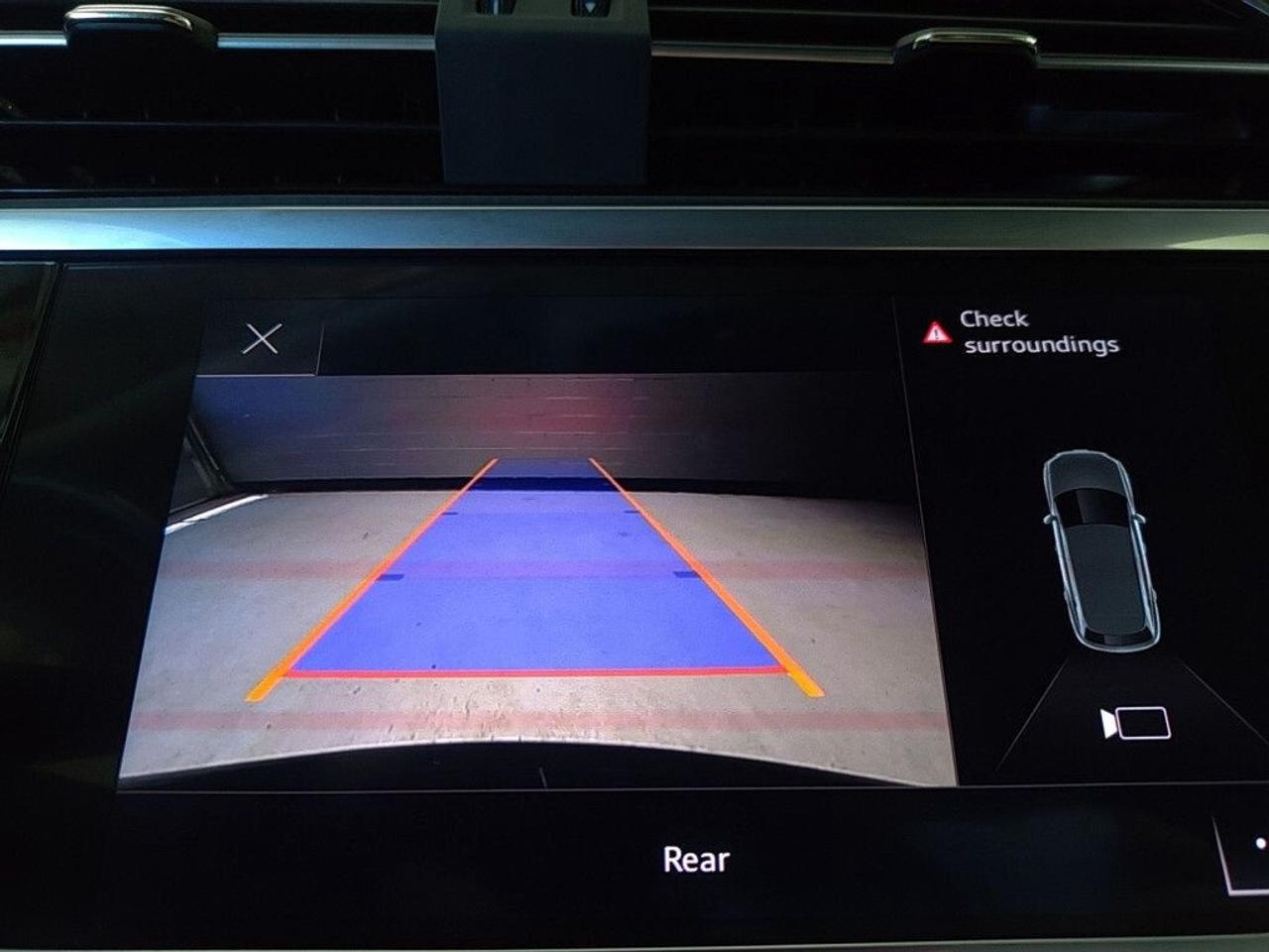 2022 Audi Q3 Komfort / quattro/Sunroof/NAVI/Carplay/Clean Carfa Photo