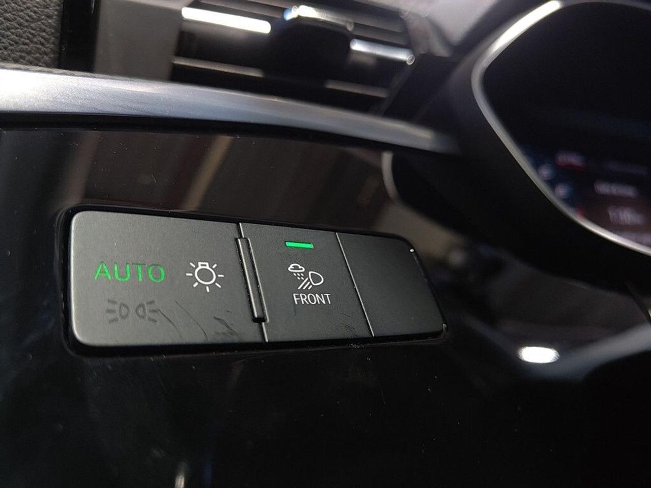 2022 Audi Q3 Komfort / quattro/Sunroof/NAVI/Carplay/Clean Carfa Photo
