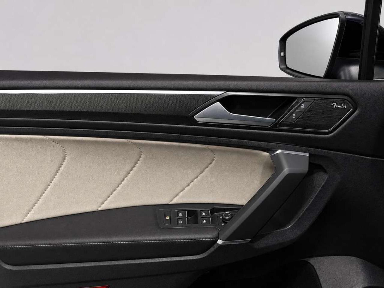 2018 Volkswagen Tiguan Highline 4MOTION/Remote Start/Leather/NAVI/Sunroof/No accidents/ Photo