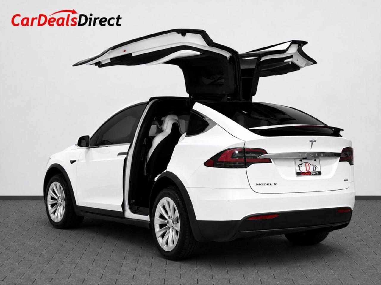 2017 Tesla Model X 75D   White Leather  Pano Roof   NAVI   Clean Titl Photo