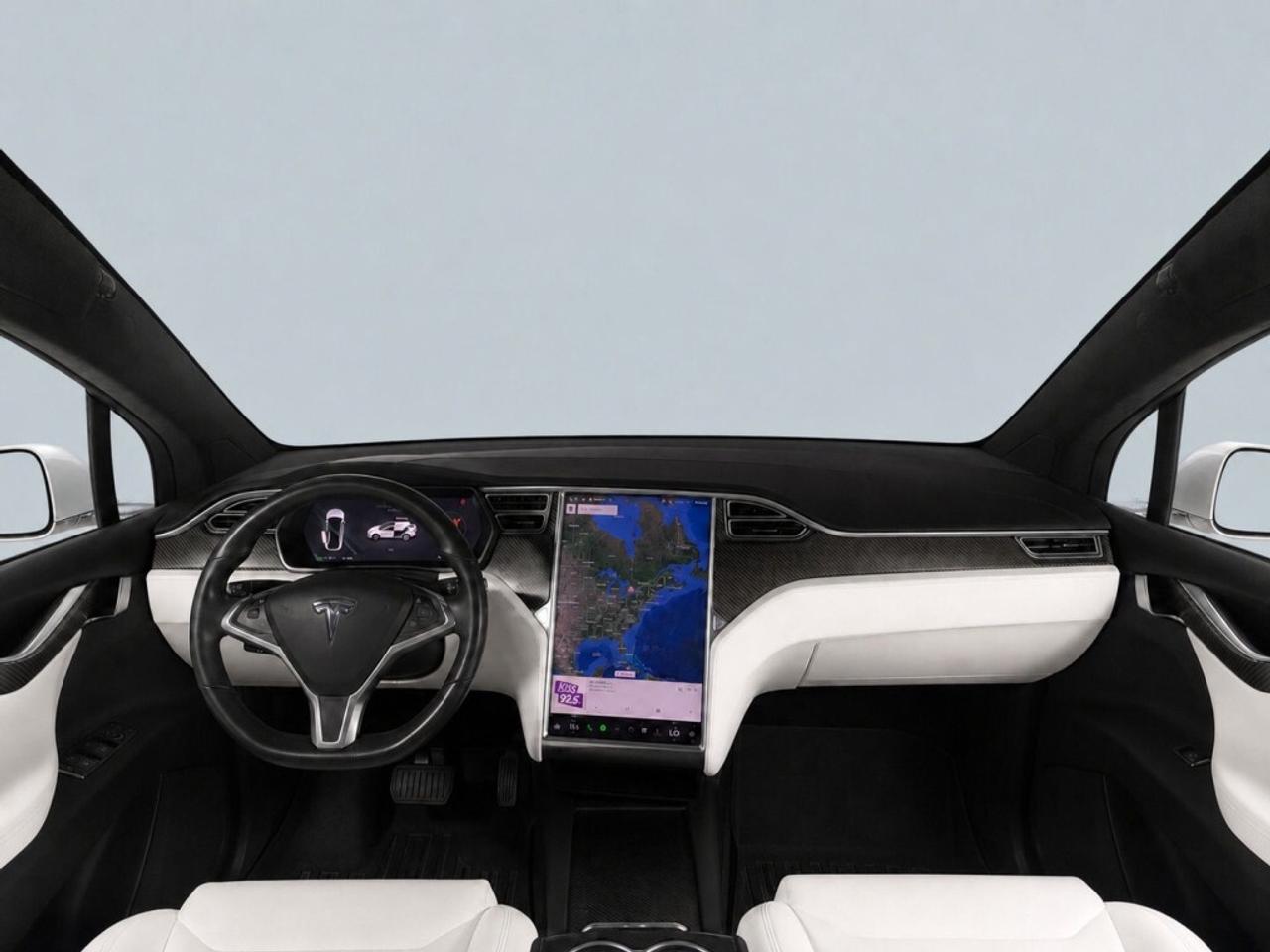 2017 Tesla Model X 75D   White Leather  Pano Roof   NAVI   Clean Titl Photo