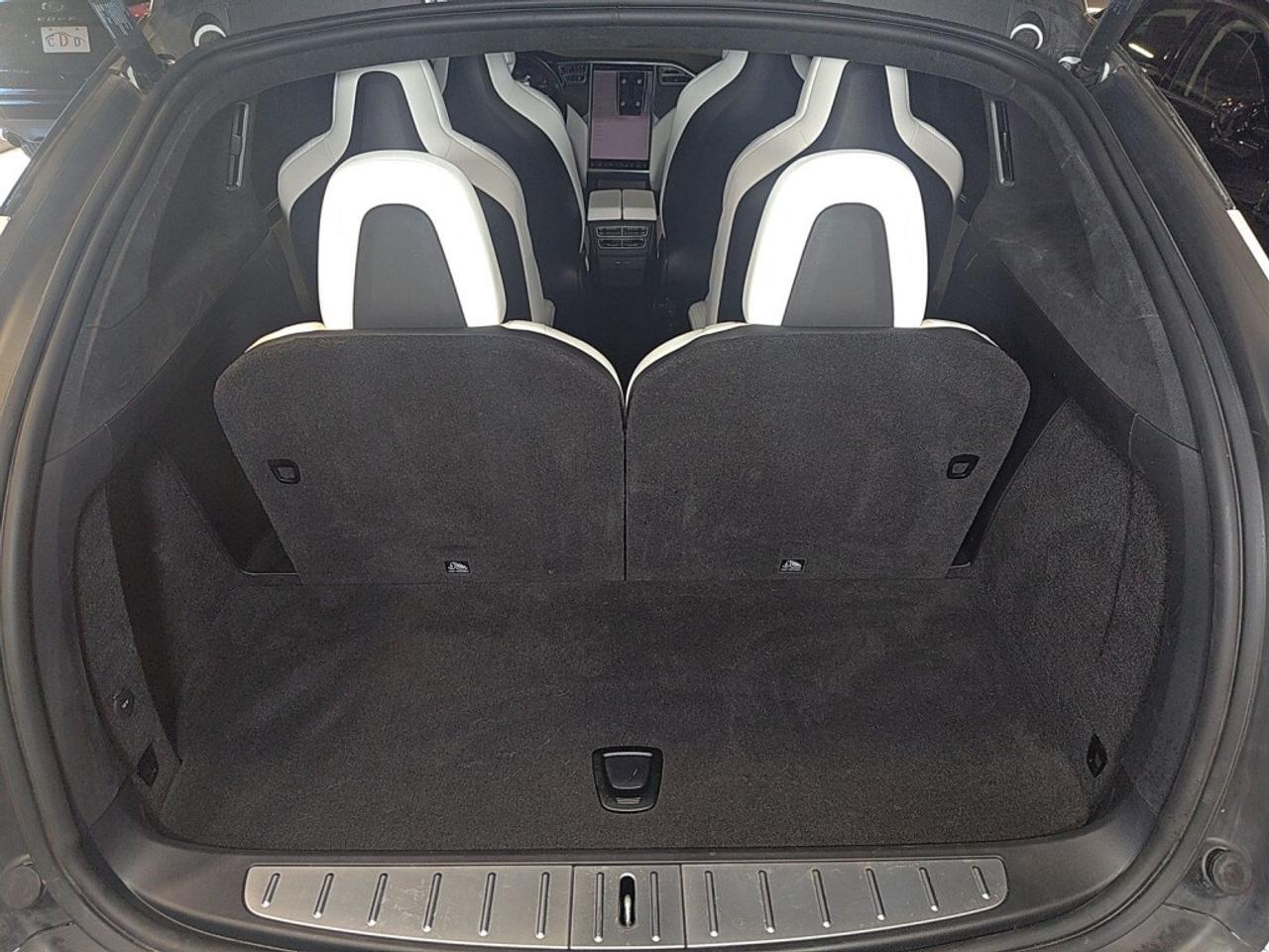 2017 Tesla Model X 75D   White Leather  Pano Roof   NAVI   Clean Titl Photo