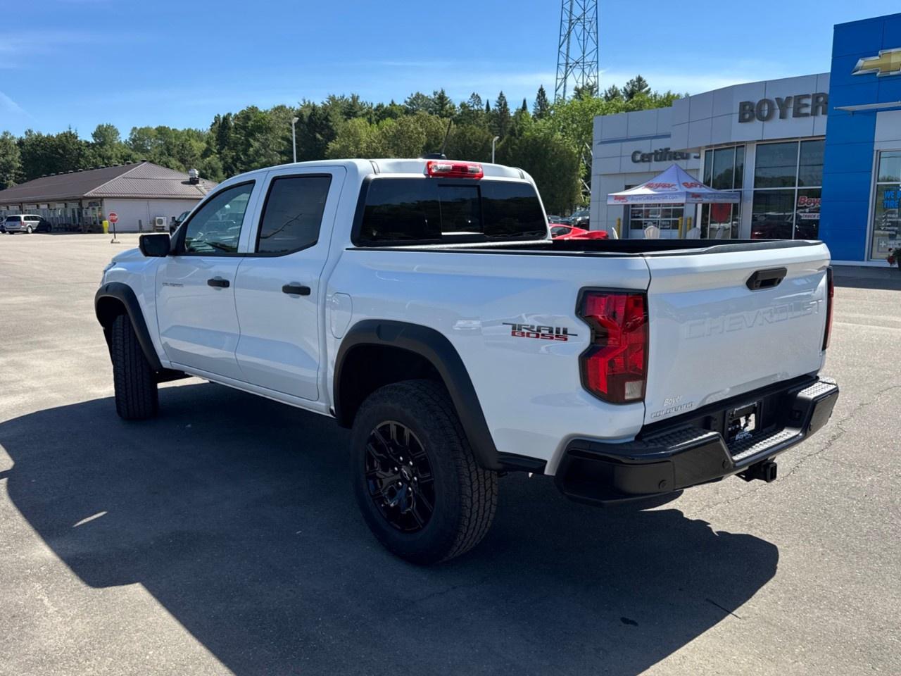 2026 Chevrolet Colorado Crew Cab Short Box 4-Wheel Drive Trail Boss Photo