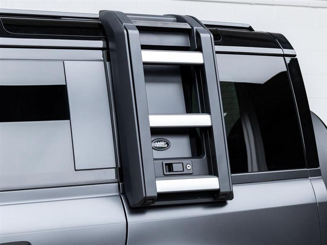2024 Land Rover Defender  Photo