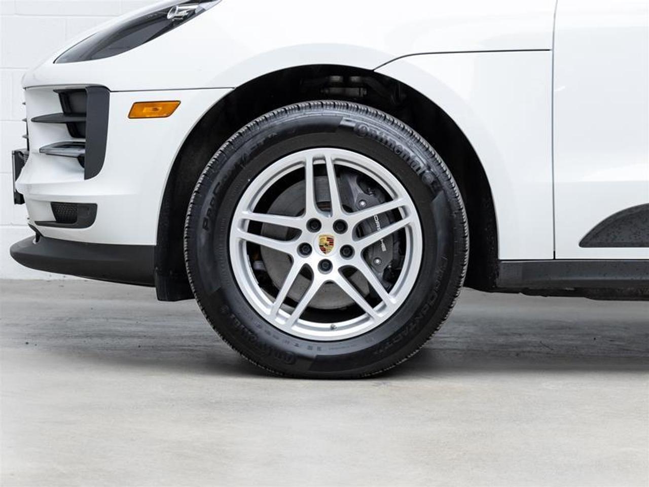 2021 Porsche Macan  Photo