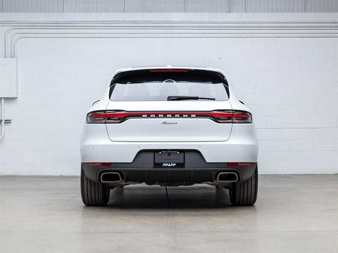 2021 Porsche Macan  Photo