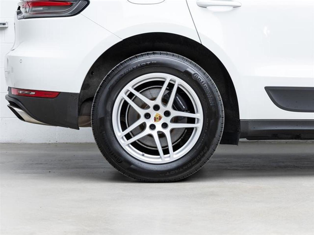 2021 Porsche Macan  Photo