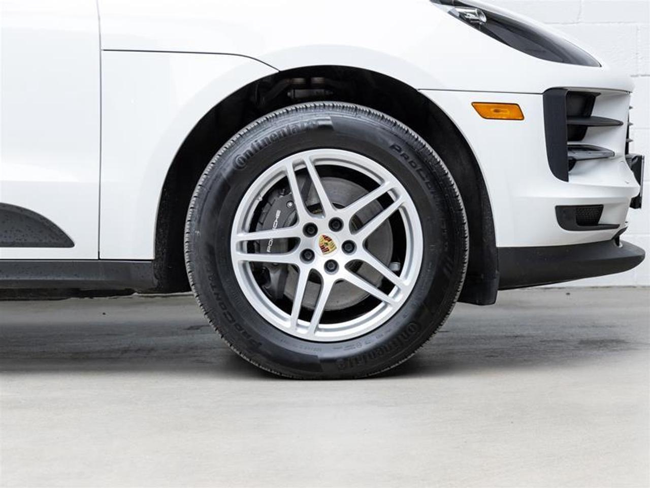 2021 Porsche Macan  Photo