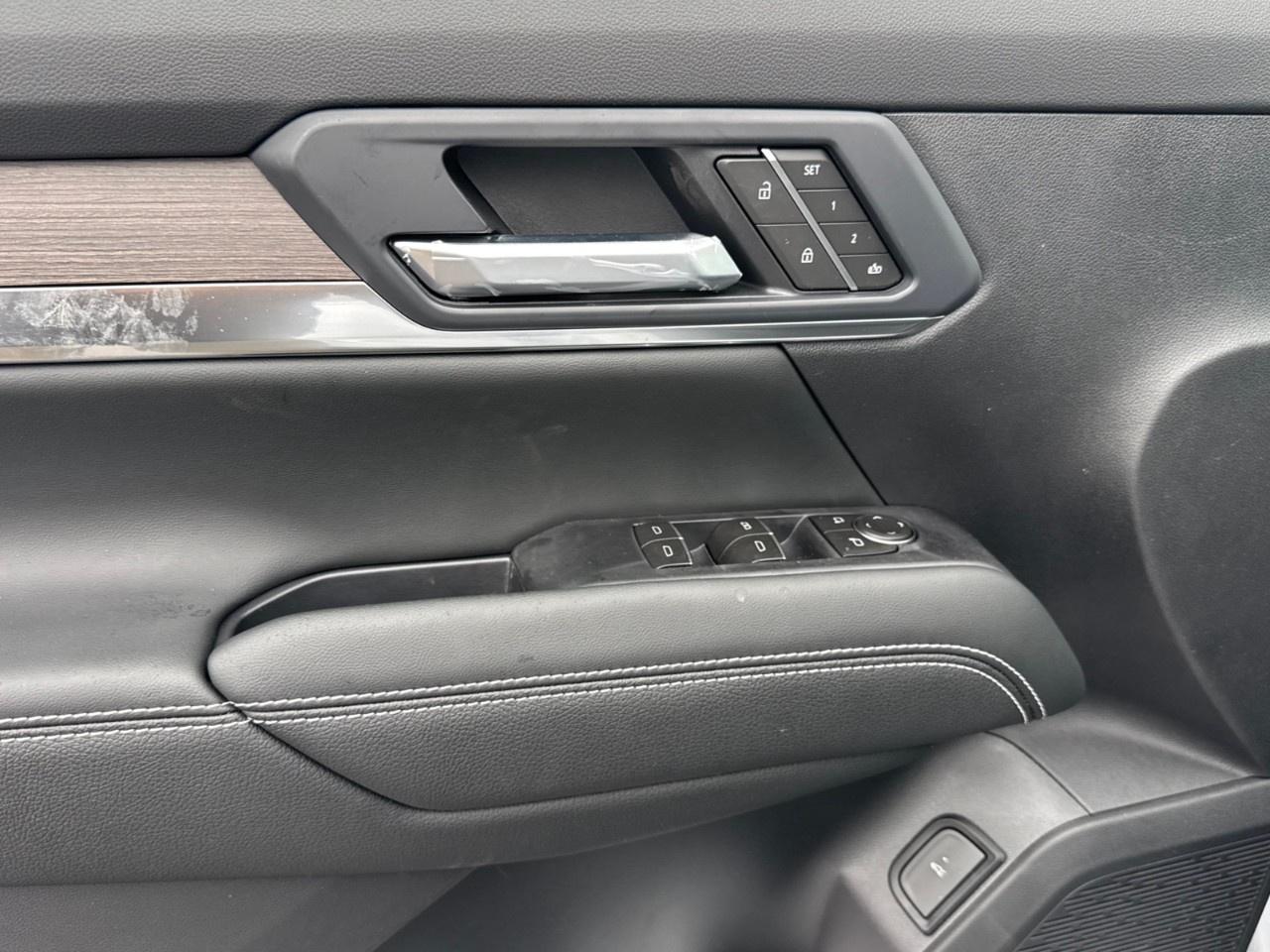 2026 GMC Terrain AWD Denali Photo