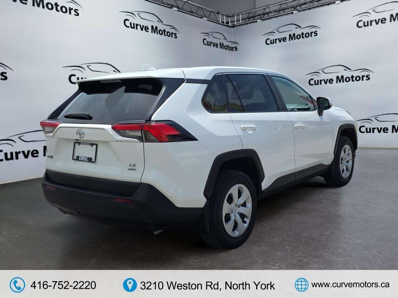 2024 Toyota RAV4 LE AWD *CARPLAY/CAMERA/BLIND/LANE ASSIST/LED LIGHTS/ALLOYS Photo