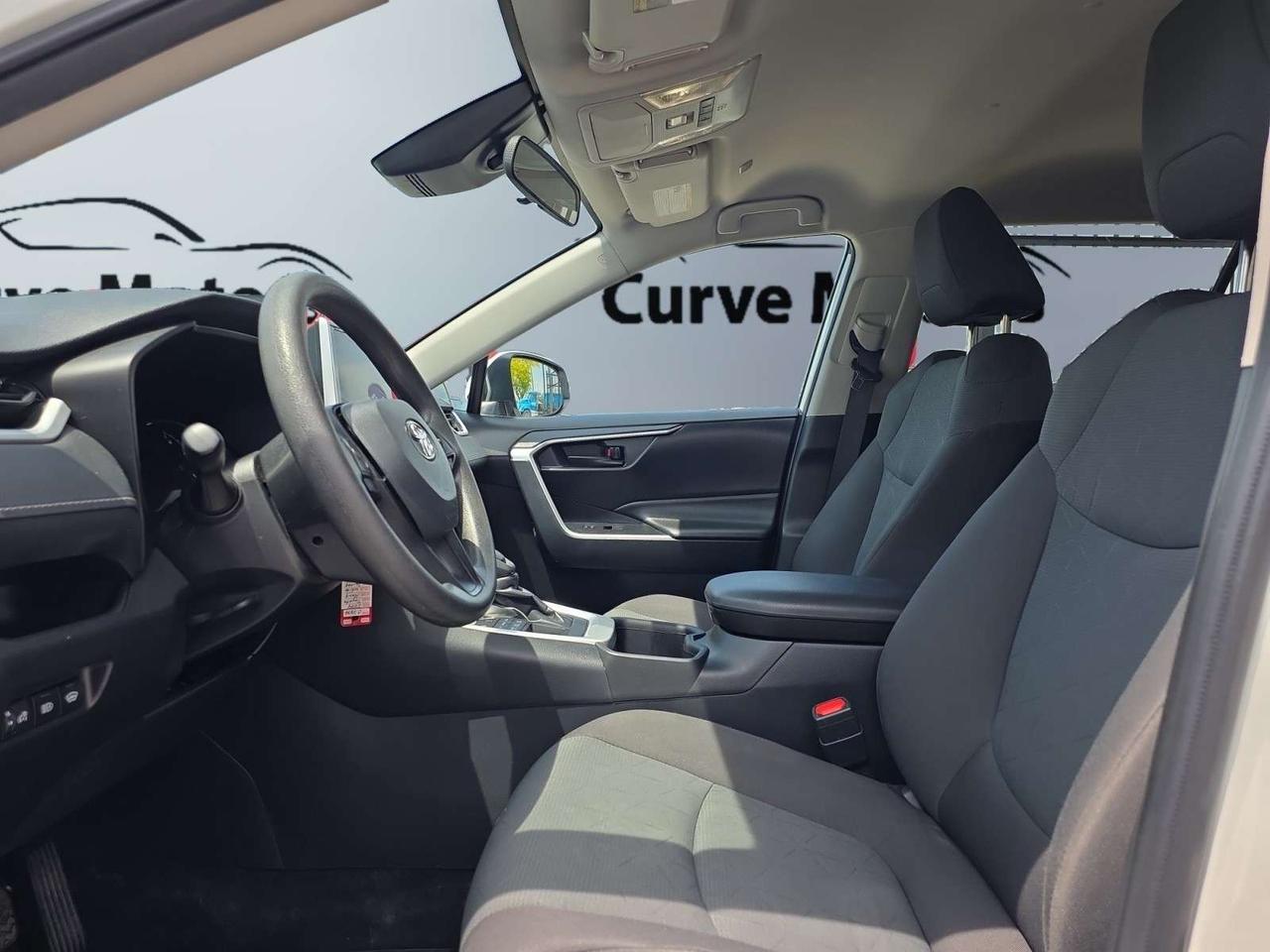 2024 Toyota RAV4 LE AWD *CARPLAY/CAMERA/BLIND/LANE ASSIST/LED LIGHTS/ALLOYS Photo
