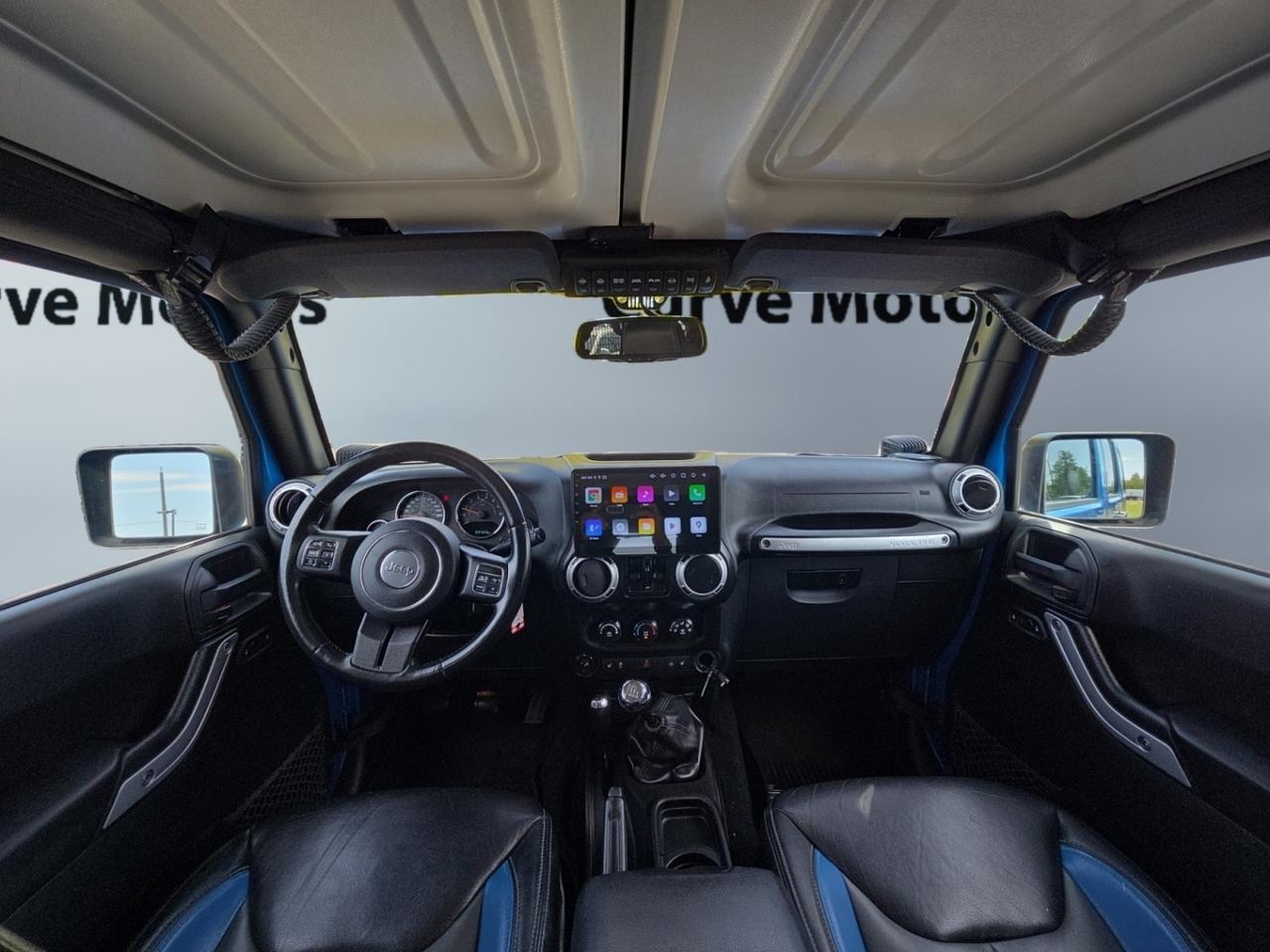 2016 Jeep WRANGLER UNLIMITED 4WD Sahara * NO ACCIDENTS / LOW KM / FULL SERVICE Photo